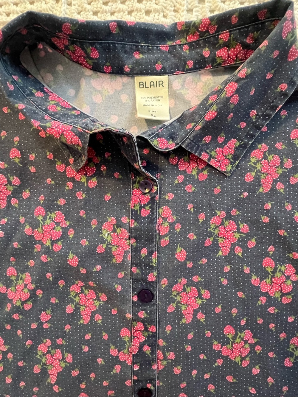 Vintage Strawberry Pattern Button Up Top  Sz XL